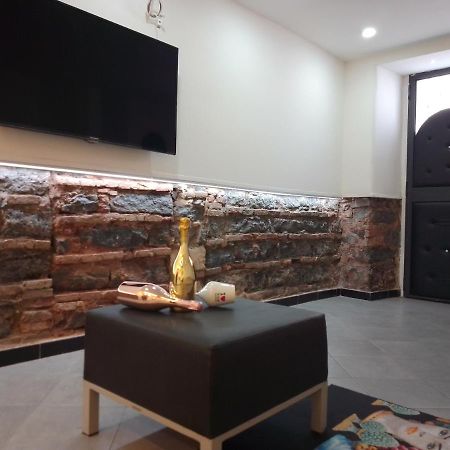 Tiziano'S Home Катания Екстериор снимка